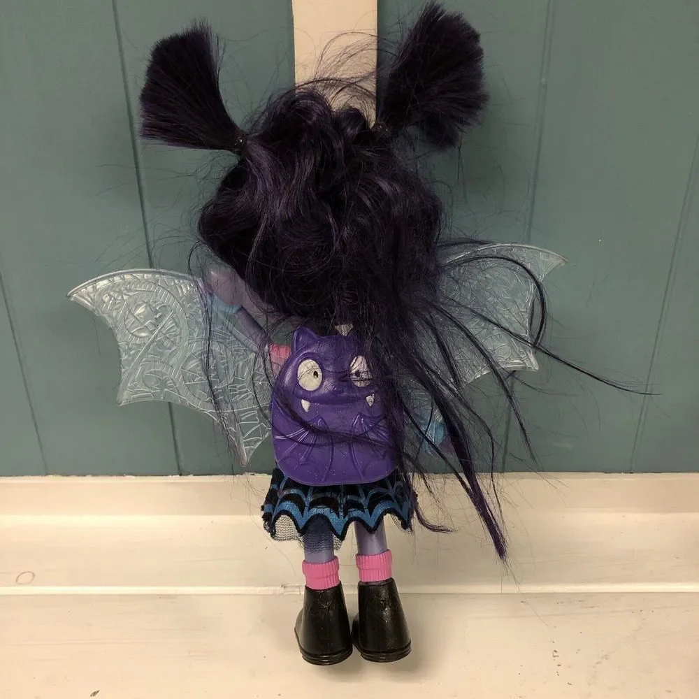 Disney Parks Vampirina‎ Bat-tastic Talking Doll & Wings Light Up Retired